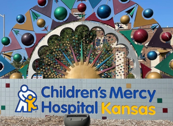 Children's Mercy Hospital Kansas logo